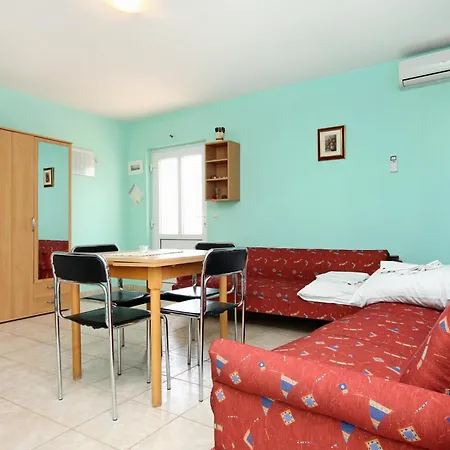 With Parking Space Rastici, Ciovo - 6863 * تروغير