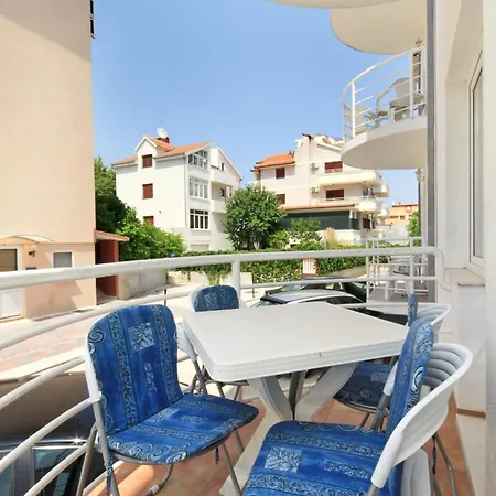 With Parking Space Rastici, Ciovo - 6863 * تروغير